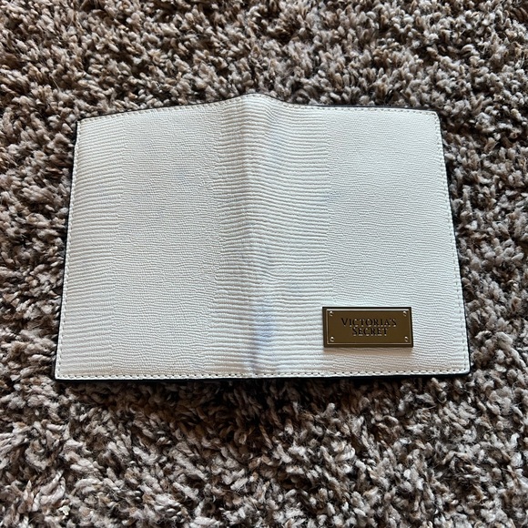 Victoria's Secret Textured White Passport Cover - Picture 6 of 6
